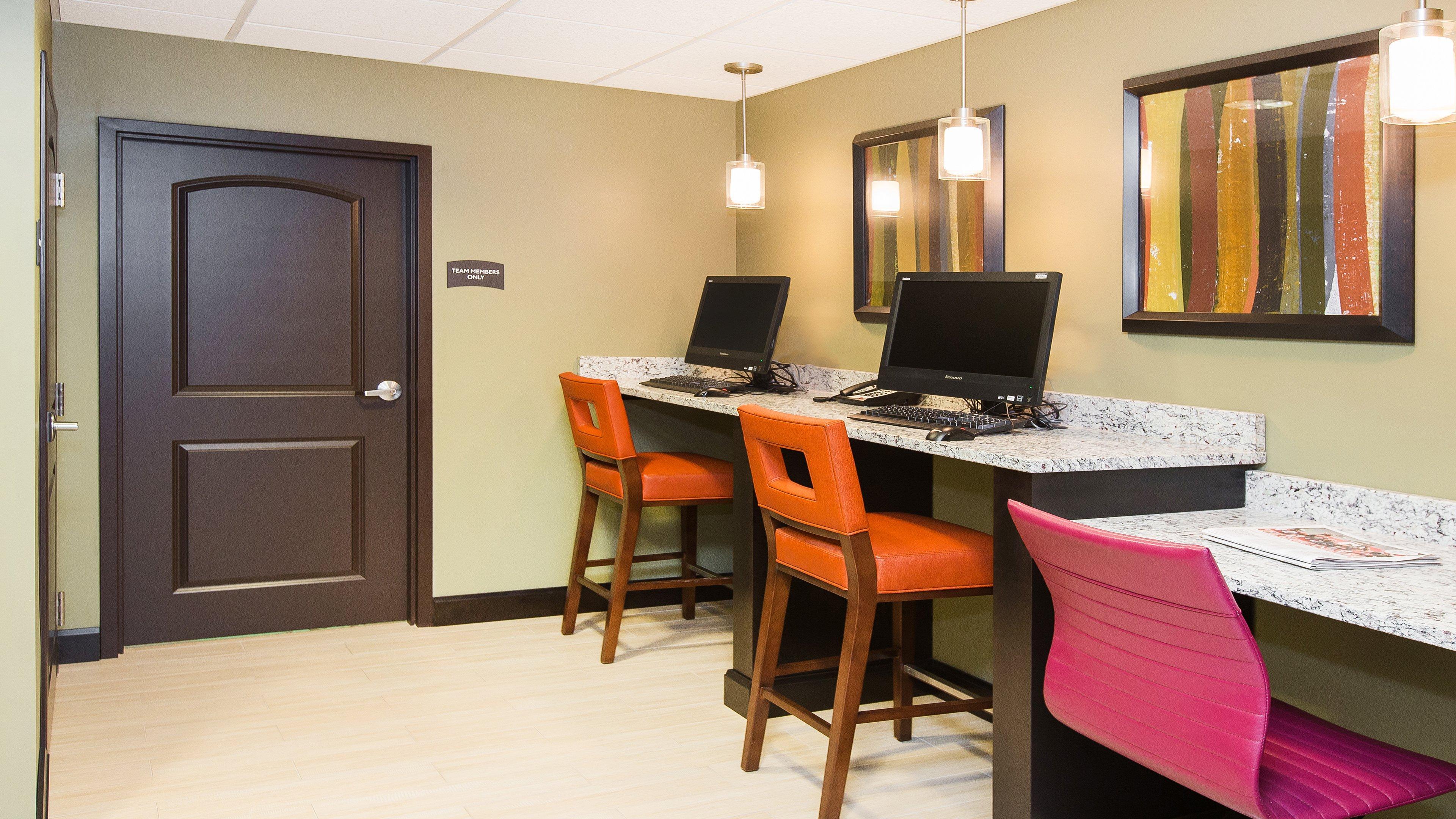 Staybridge Suites West Edmonton By Ihg Exterior foto