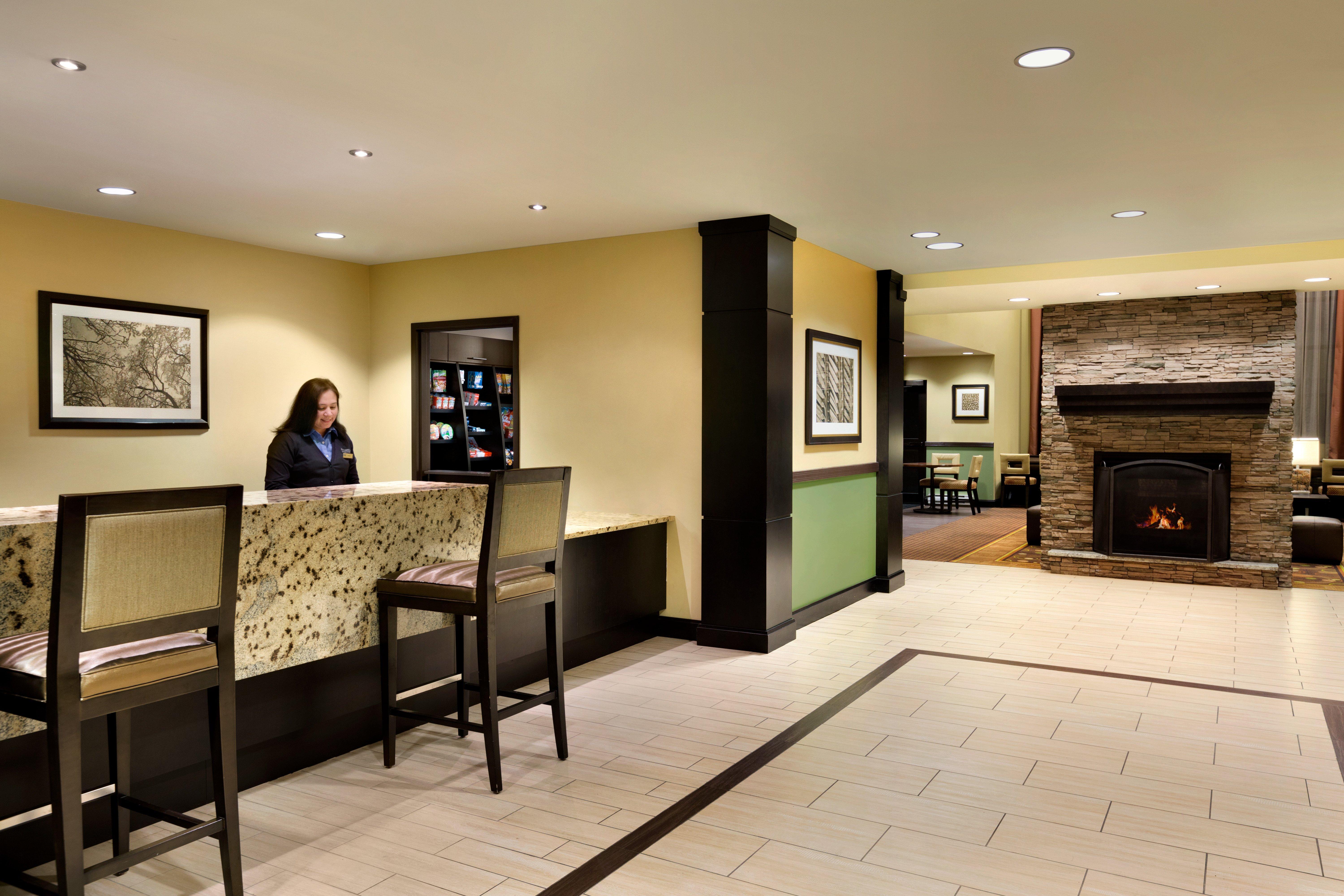 Staybridge Suites West Edmonton By Ihg Exterior foto